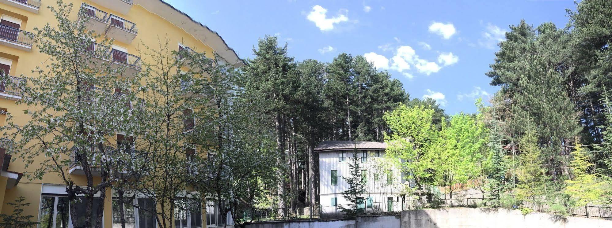 Hotel Tasso Camigliatello Silano Exteriér fotografie